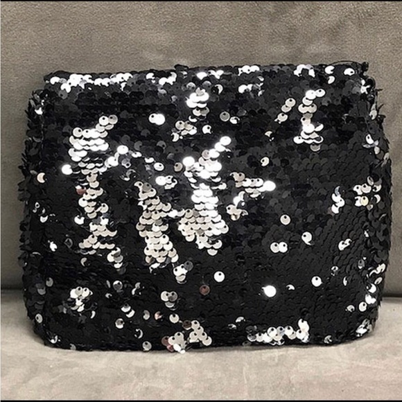 “Never too much sparkle” Sequin Black or Gold Crossbody-Boutique - Picture 12 of 15